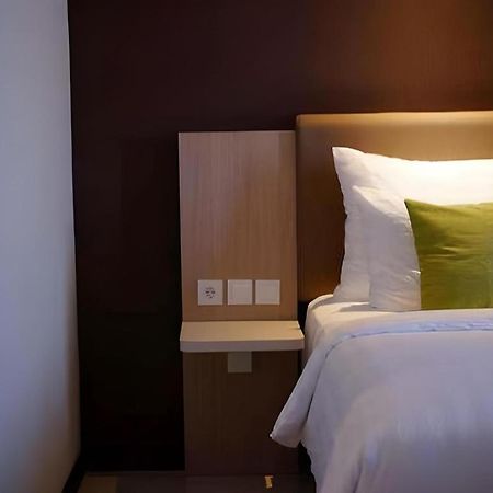 Hotel Dafam Pacific Caesar Surabaya Exterior photo